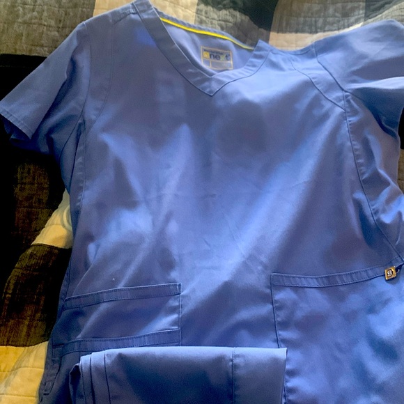 Wonder wink next scrubs - Picture 2 of 5